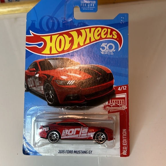 2018 Hot Wheels Target Red Edition 2015 Ford Mustang GT - Picture 8 of 10